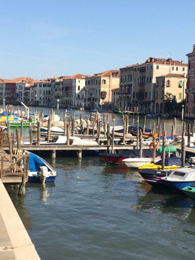 Venetian House Apartment Luaran gambar